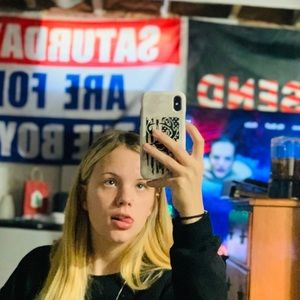 Meet your Posher, Emma